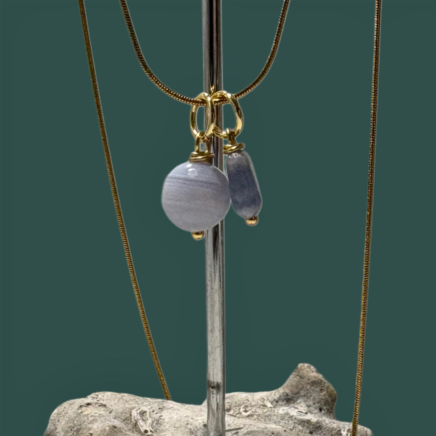 Colgante de "Calcedonias"