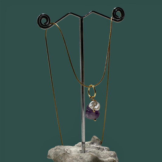 Colgante de "Cuarzo amatrino y perla"