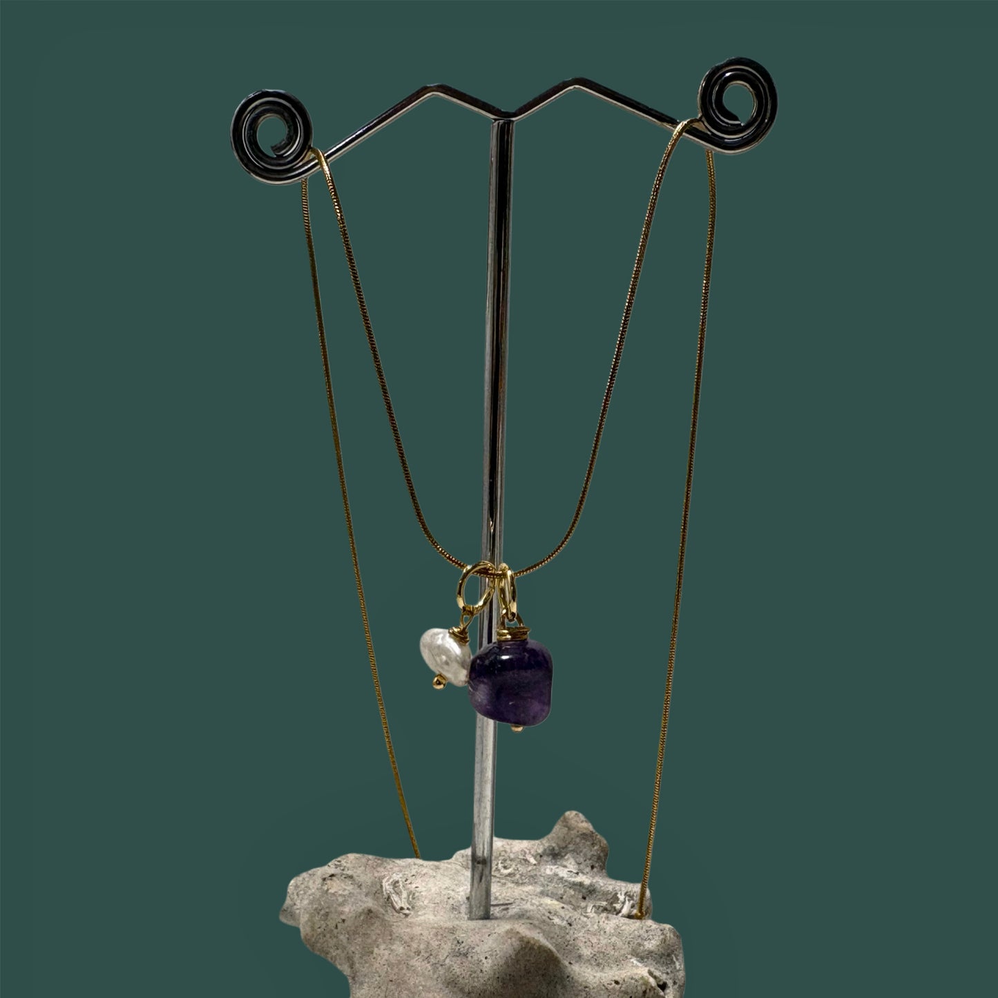 Colgante de "Cuarzo amatrino y perla"