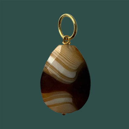Colgante de "Ágata Sardónica"