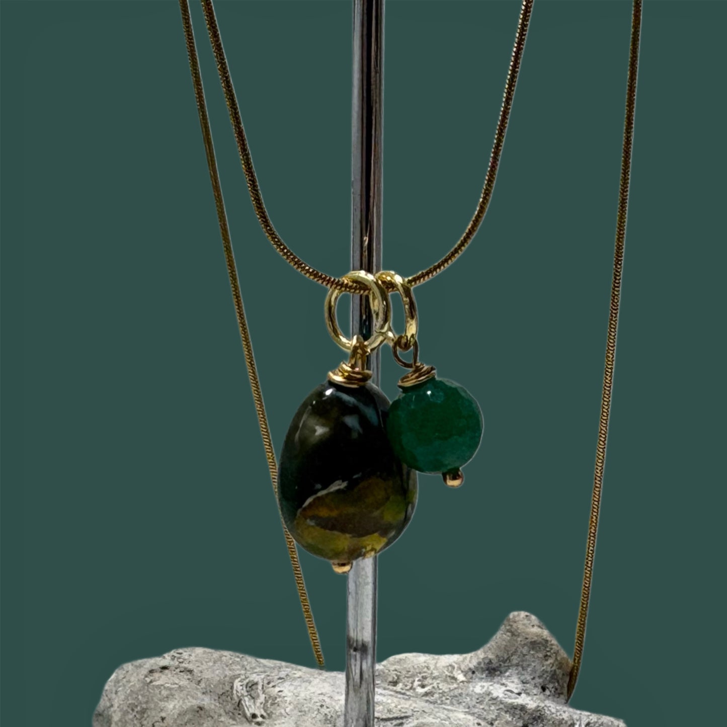 Colgante de "Ágata craquelada y jadeita"